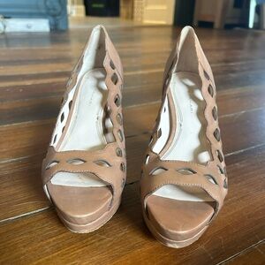 Elie Tahari Light Brown Leather Heels